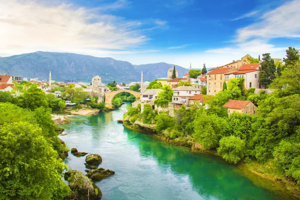 Kosovalı Büyük Balkanlar Turu AJet ile Extra Turlar ve Akşam Yemekleri Dahil SJJ-SJJ