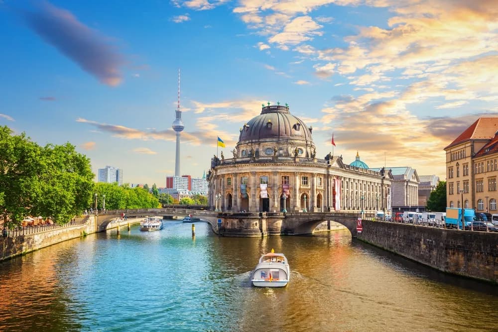 Hamburg'dan Berlin'e Kuzey Avrupa Turu Yaz Dönemi Ajet İle 4 Gece 5 Gün 2026