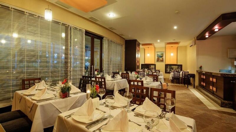 Crystal Admiral Resort Suites & Spa