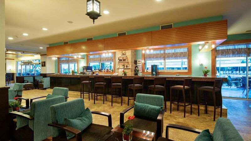 Crystal Admiral Resort Suites & Spa