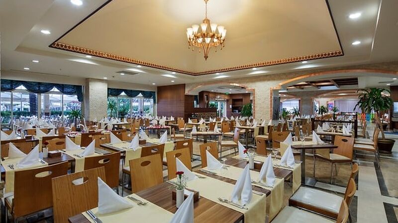 Crystal Family Resort & Spa