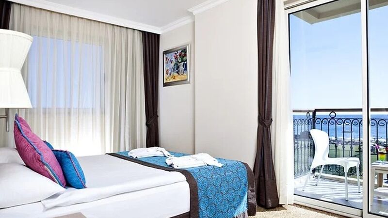 Crystal Family Resort & Spa