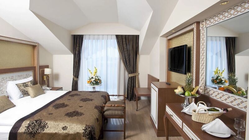 Crystal Palace Luxury Resort & Spa