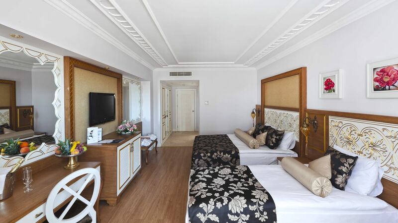 Crystal Palace Luxury Resort & Spa