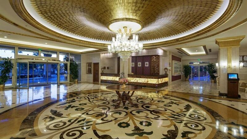 Crystal Palace Luxury Resort & Spa
