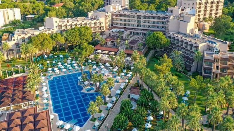 Crystal Tat Beach Hotel