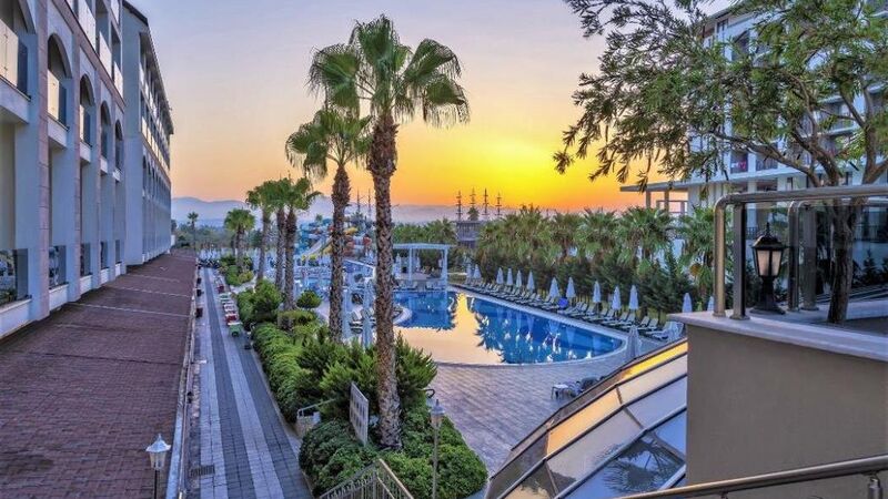 LRS Port River Hotel
