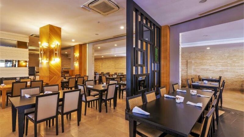 LRS Port River Hotel