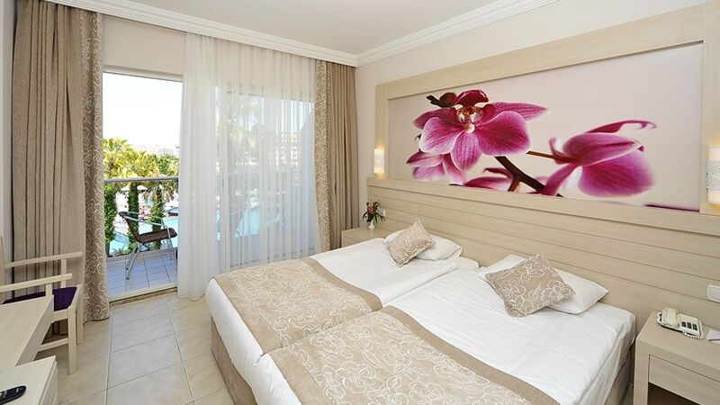 Seaden Corolla Hotel