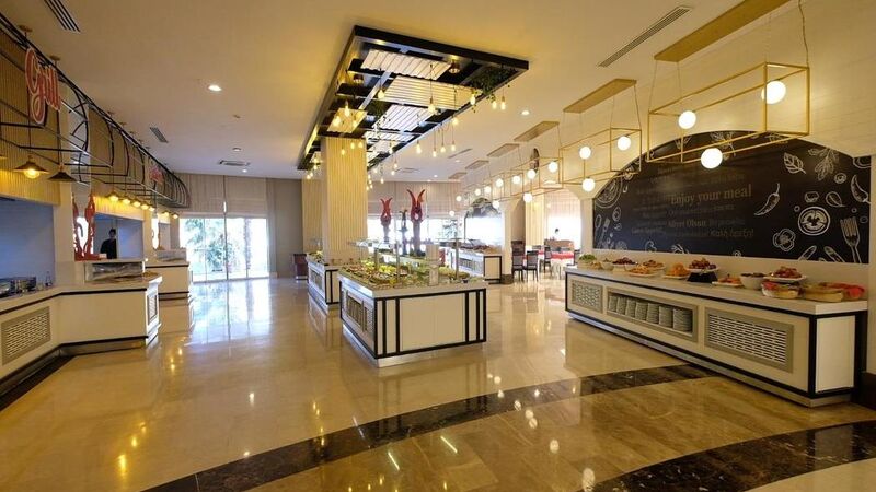 Seaden Sea World Resort & Spa