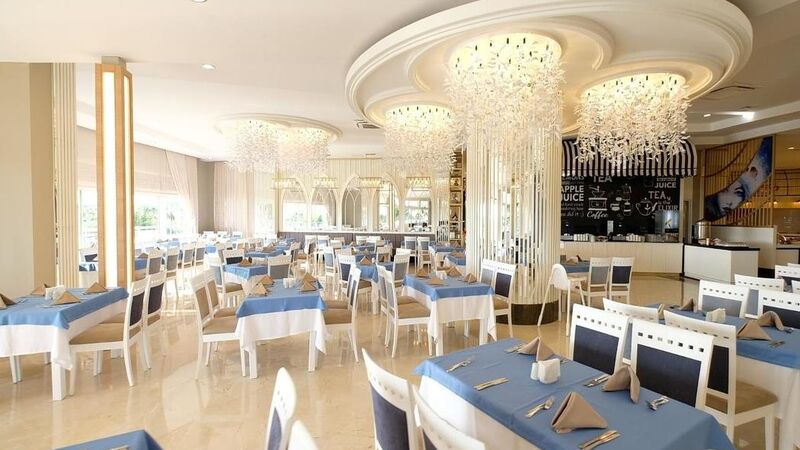 Seaden Sea World Resort & Spa