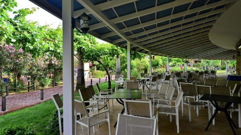 Seaden Sea World Resort & Spa
