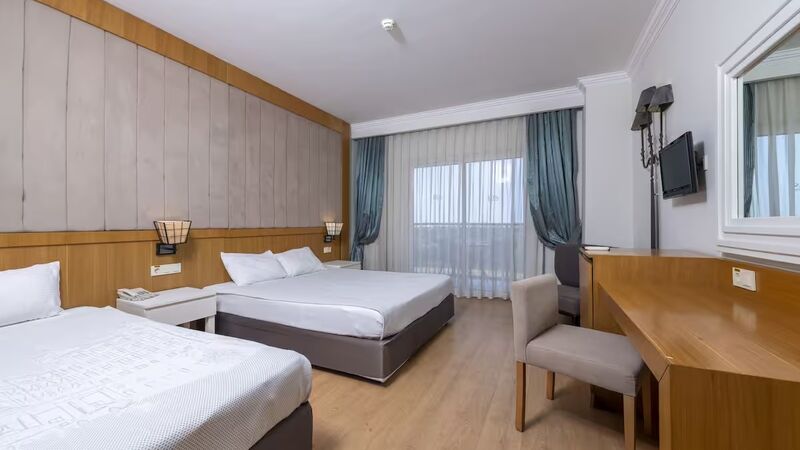 LRS Lake & River Side Hotel