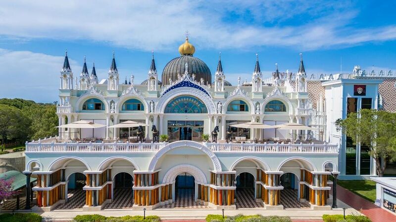 Venezia Palace Deluxe Hotel