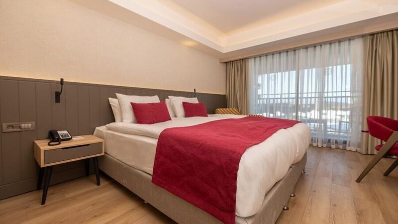 The X Belek