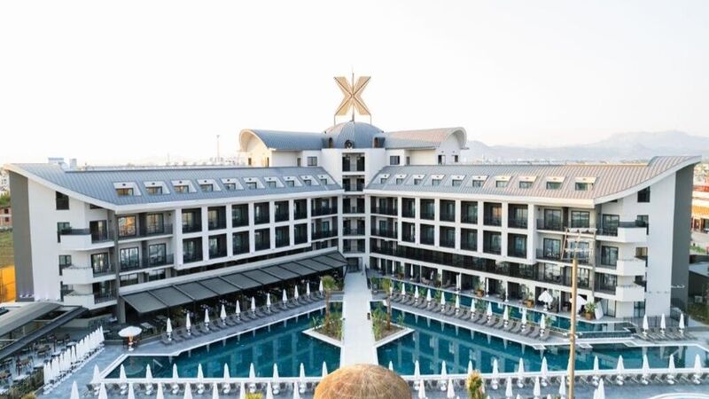 The X Belek