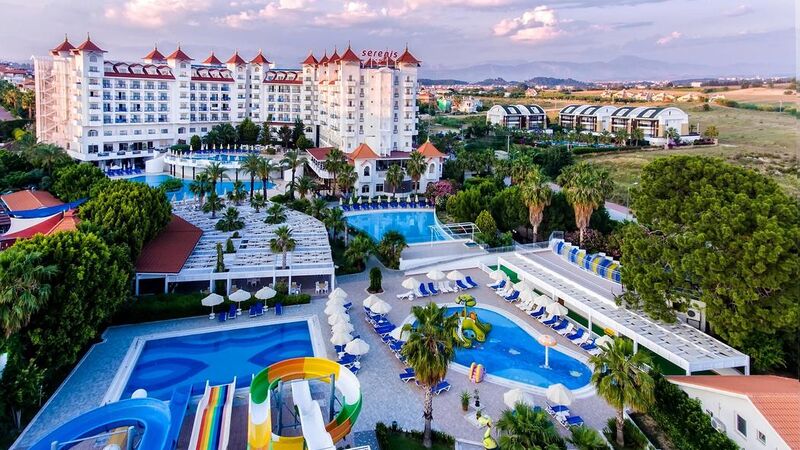 Serenis Hotel