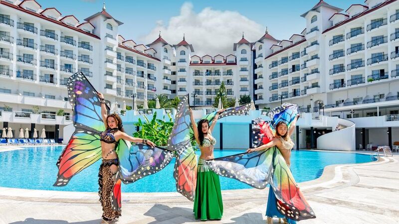 Serenis Hotel