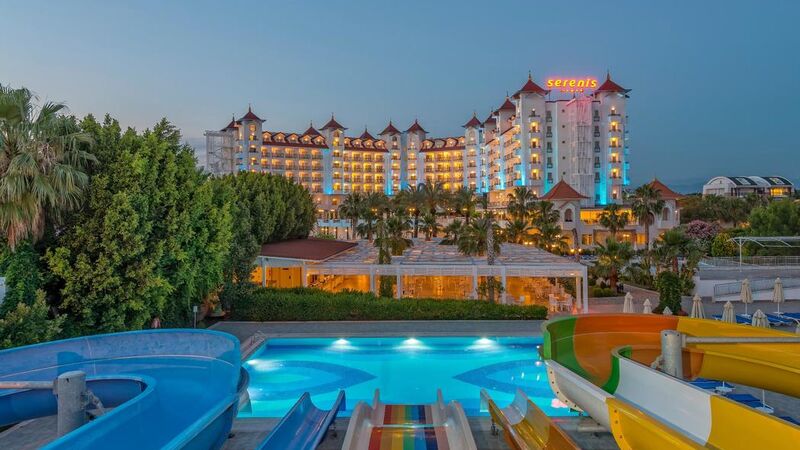 Serenis Hotel
