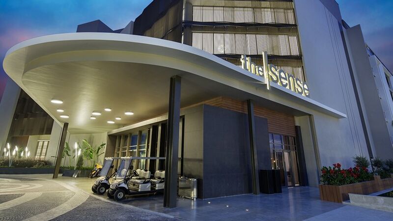 The Sense De Luxe Hotel