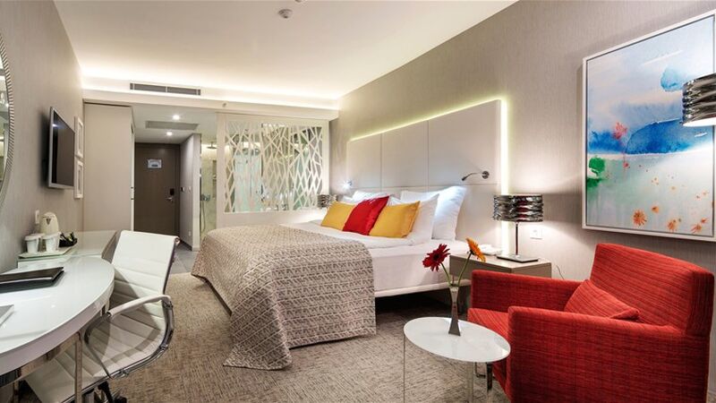The Sense De Luxe Hotel