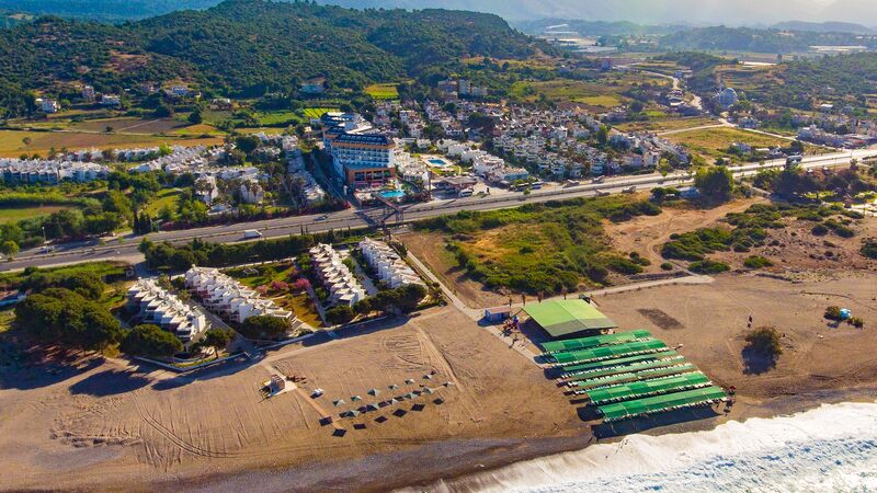 Throne Beach Resort & Spa 