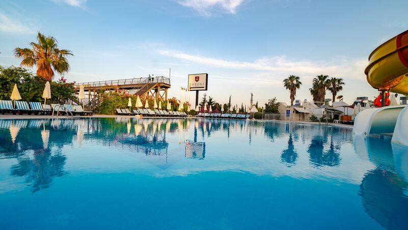 Throne Beach Resort & Spa 