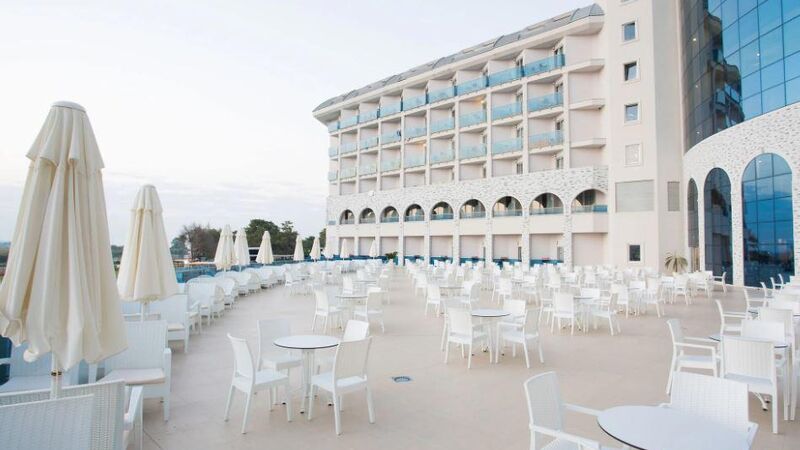 Water Side Resort & Spa