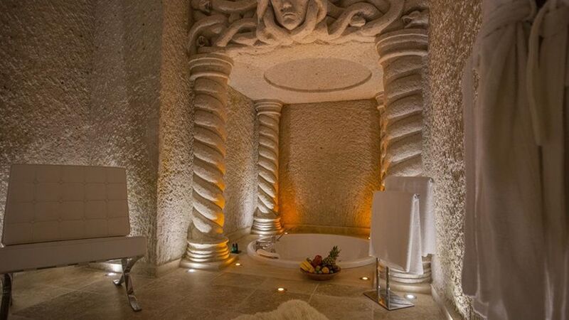 Nino Cave Suites
