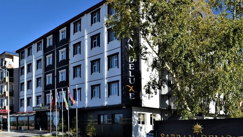 Sapran Deluxe Hotel