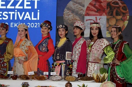 Adana Lezzet Festivali ve Mersin Tarsus Turu