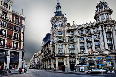 Mega Portekiz & Endülüs & İspanya Turu Pegasus Havayolları ile 7 Gece 8 Gün (MAD-BCN) IS001 