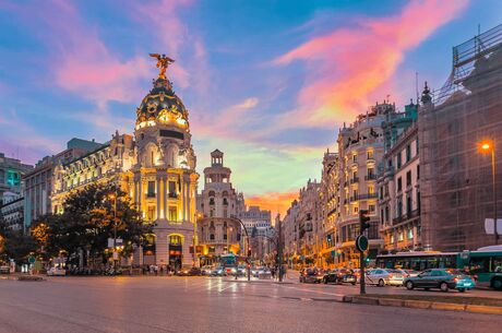 Promo İspanya İkonları Turu Pegasus Havayolları ile 5 Gece 6 Gün (BCN-MAD) IS001