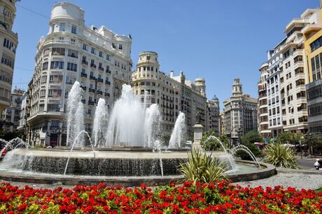 Promo İspanya İkonları Turu Pegasus Havayolları ile 5 Gece 6 Gün (BCN-MAD) IS001