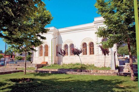 İzmir Hareketli Büyük Balkan 9 Günde 9 Ülke Turu	