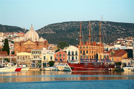 İzmir Hareketli Midilli Adası Turu 2 Gece 3 Gün 2025 IT001