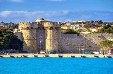 ÇEŞME HAREKETLİ SELECTUM BLU SAPPHIRE İLE YUNAN ADALARI 4 GECE 5 GÜN