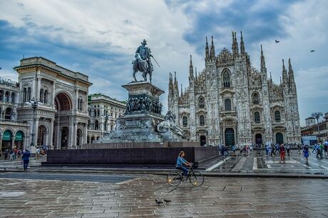 Milano & Nice & Marsilya Turu Pegasus Havayolları ile 5 Gece 6 Gün (BGY-MRS) TT001