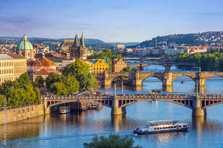 Prag & Viyana & Budapeşte Turu Pegasus Havayolları ile 7 Gece (PRG-BUD) FL001 