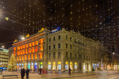 İzmir Çıkışlı Elegant Noel Pazarları Turu SunExpress Havayolları ile 4 Gece 5 Gün (BSL-BSL) FL001
