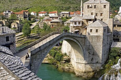 İzmir Çıkışlı Kosovalı Balkanlar Ekstra Turlar Akşam Yemekleri ve Budva Yüzme Molası Dahil !