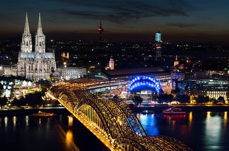 Yılbaşı Özel Benelux & Paris & Köln Turu Türk Havayolları ile 7 Gece 8 Gün (DUS-DUS) IS001