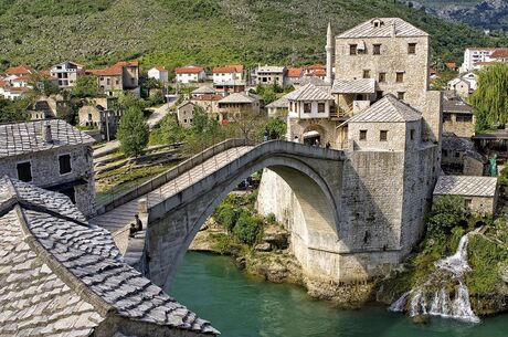 Kosovalı Büyük Balkan Turu Air Albania Havayolları İle Extra Turlar ve Akşam Yemekleri Dahil TIA-TIA