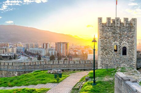 Baştanbaşa Balkanlar THY ile Tüm Çevre Gezileri Ekstra Turlar ve Akşam Yemekleri Dahil SKP-PRN