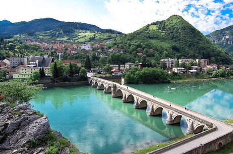 Kosovalı Büyük Balkanlar Kurban Bayramı Özel AJet ile Extra Turlar ve Akşam Yemekleri Dahil SKP-SKP